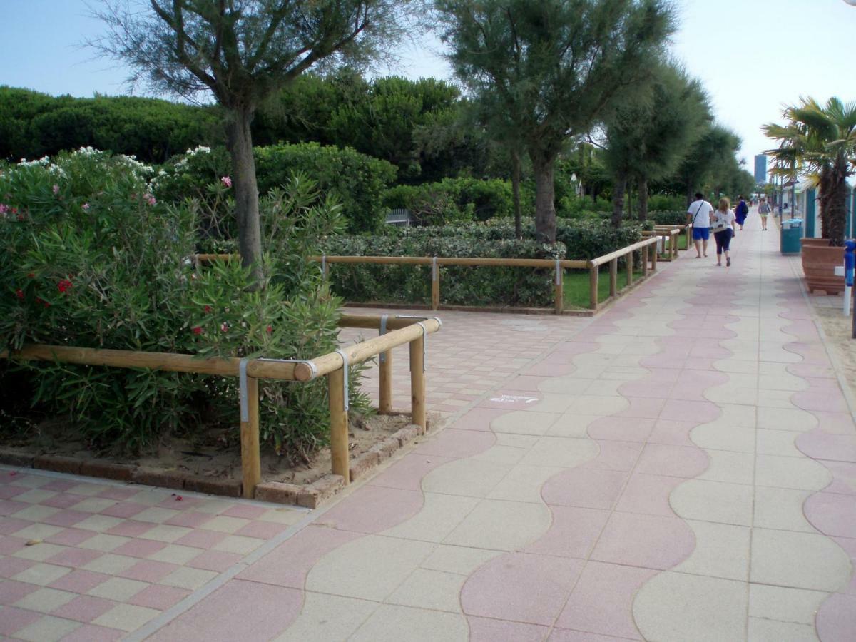 App4Rent - Villa Cristina 10 - Rinnovato Lido di Jesolo Exterior foto